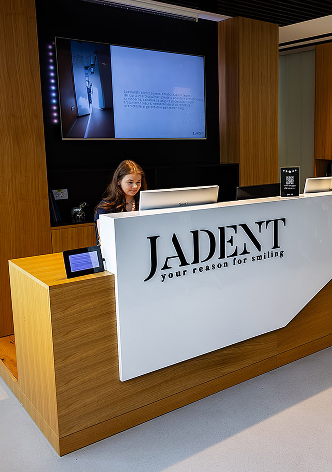 https://old.jadentstudio.ro/wp-content/uploads/2025/05/jadent-receptie.jpg